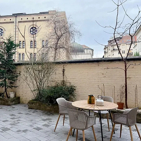 Spacious 5Br Retreat For 16 By Dohany Synagogue & Fashion St Budapest Exterior photo