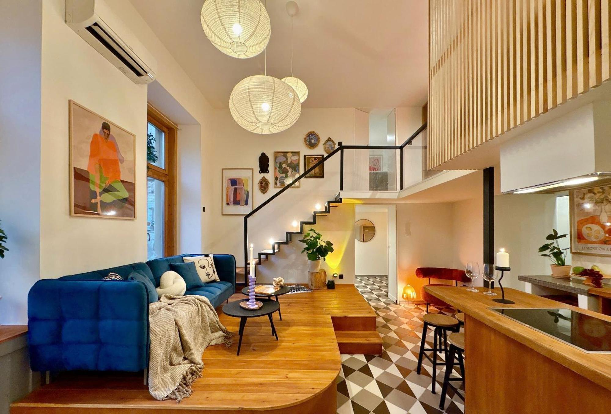 Spacious 5br Retreat For 16 By Dohany Synagogue & Fashion St Apartment