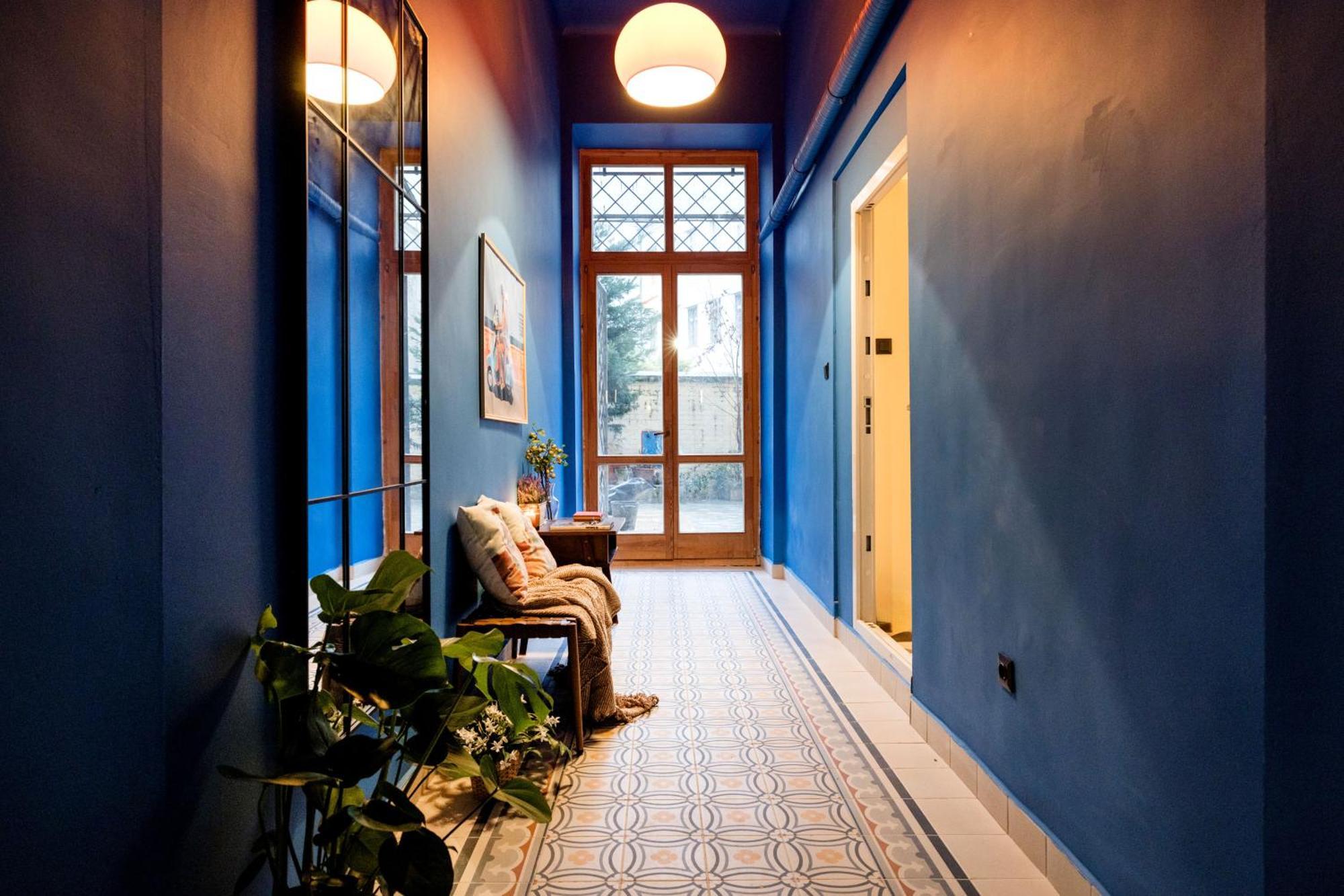 Spacious 5br Retreat For 16 By Dohany Synagogue & Fashion St Apartment Budapest