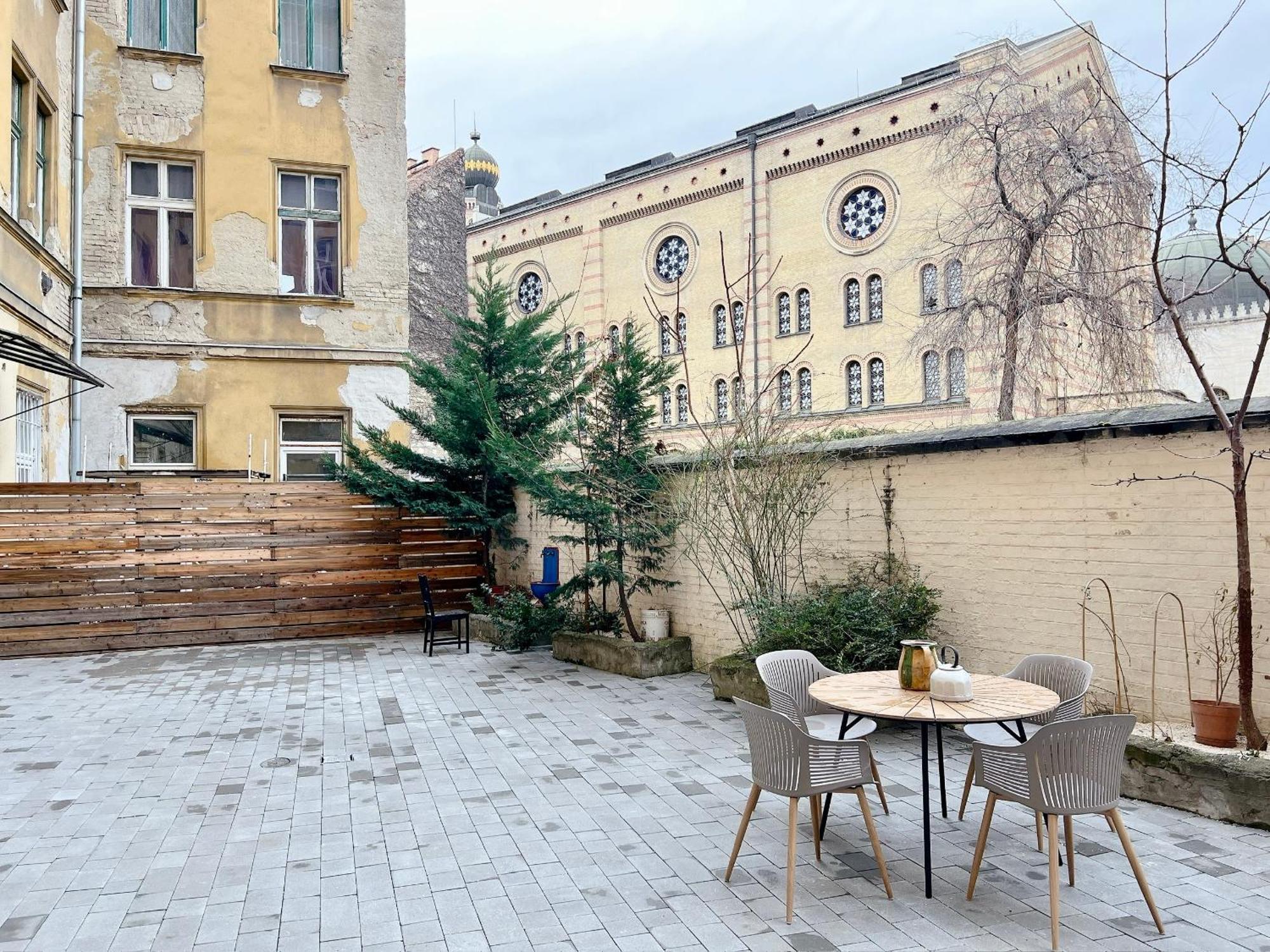 Spacious 5br Retreat For 16 By Dohany Synagogue & Fashion St * Budapeszt