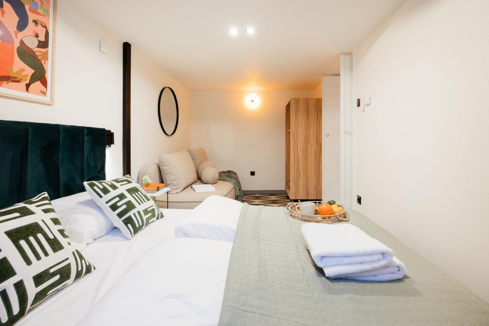 Apartament Spacious 5br Retreat For 16 By Dohany Synagogue & Fashion St Budapeszt